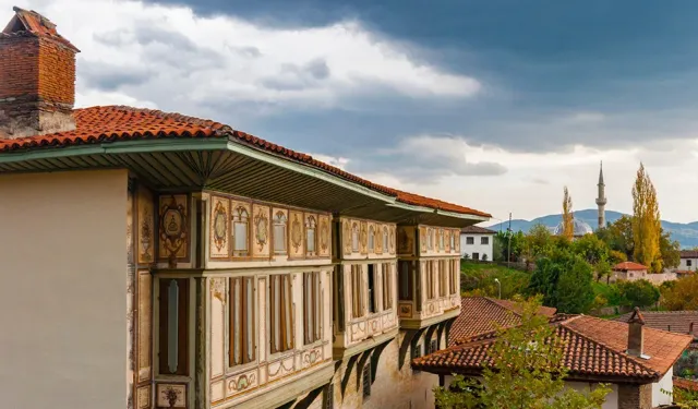 Ziyaretçi akınına uğruyor: İzmir'in tarihi köyüne modern altyapı