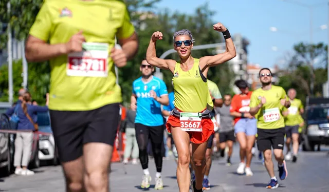 Zübeyde Hanım Koşusu her yaştan katılımcı ile 35'inci kez gerçekleştirildi