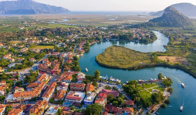 Çeşme Dalyan’da satılık dubleks evler