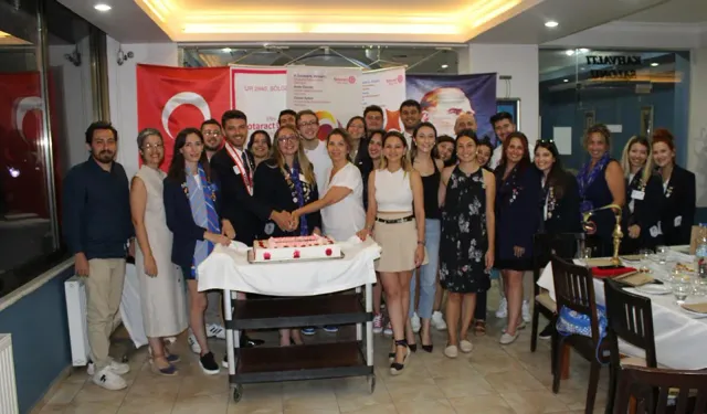 Efes Rotaract Kulübü'nde devir teslim: Umutları sihre dönüştüreceğimiz bir dönem olacak!