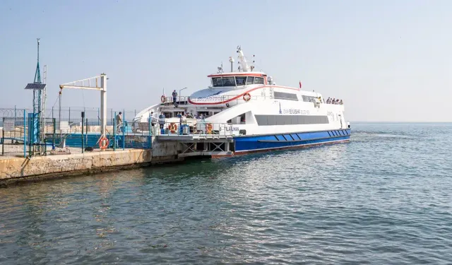 İZDENİZ duyurdu: Yaz seferlerine fırtına engelli, bazı iskelelere seferler yapılamayacak!