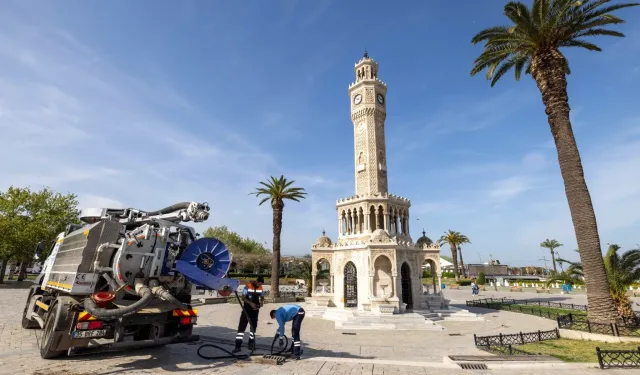 İzmir'de koku sorunu bitecek: Altyapı hatlarında temizlik seferberliği