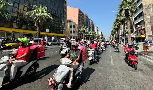 İzmir'de moto kuryeler eyleme çıktı: Yaşamak istiyoruz