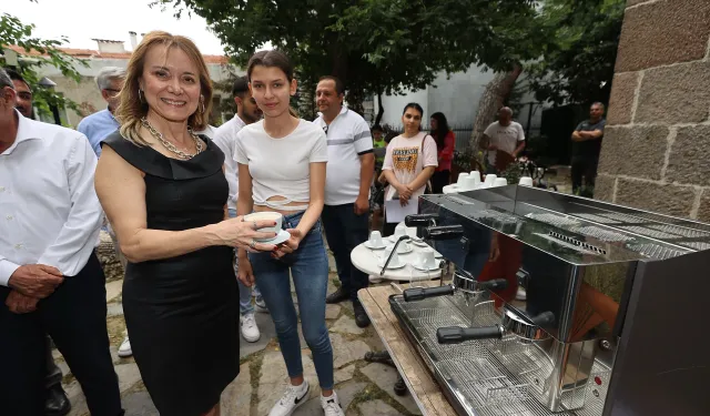 Konak'ta istihdam projesi: Roman gençler barista oldu