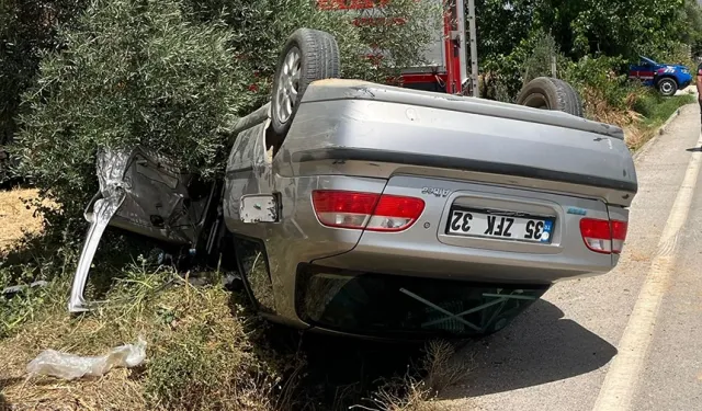 Ödemiş'te kaza: Takla atan otomobildeki 2 kişi yaralı