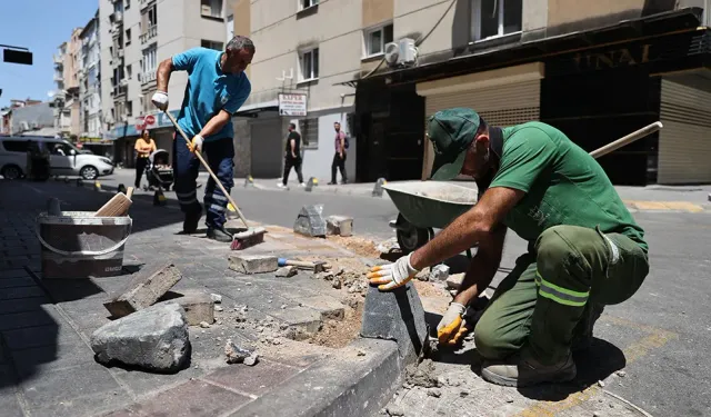 Temizlik, onarım, asfaltlama: Konak'ın 111 mahallesinde yoğun mesai