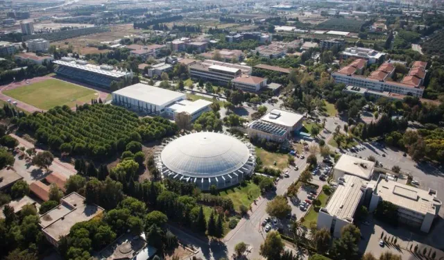 İzmir'in o üniversitesinden üstün başarı: URAP Dünya Alan Sıralamasında 11 alanda yer aldı