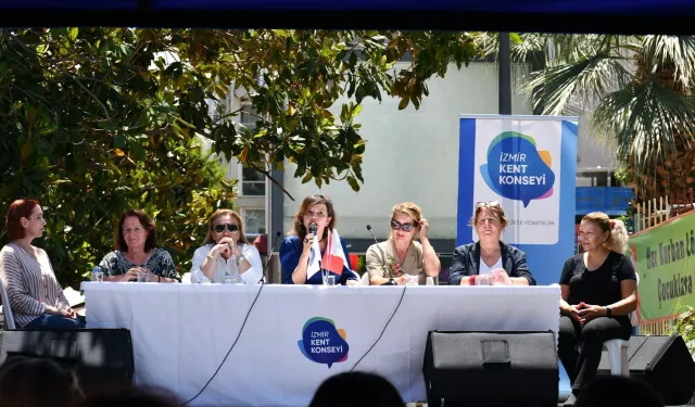 1. Üretici Kadınların Kooperatifleşme Öyküleri etkinliği İzmir'de düzenlendi