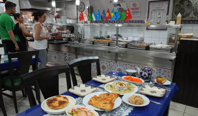 İzmir'de Orta Asya mutfağı esintileri: Lezzetler görücüye çıktı