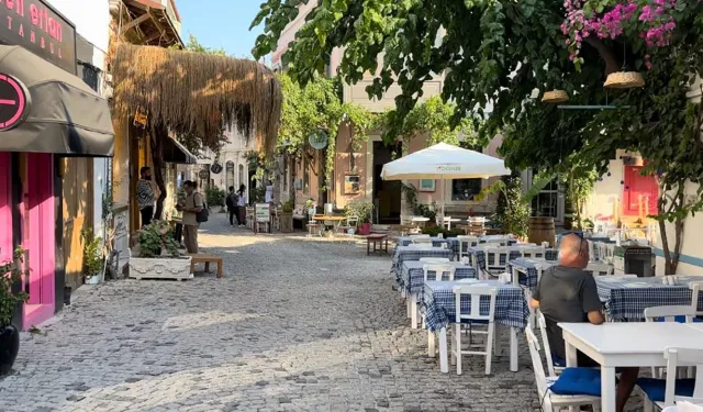 İzmir'in ateş pahası tatil merkezi: Alaçatı'daki yüksek fiyatların sebebi ne?