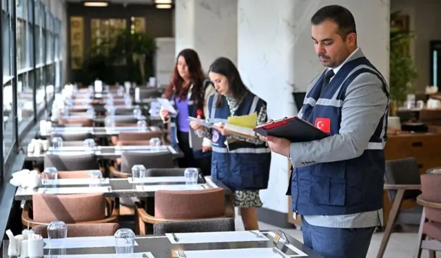 İzmir'de kaçakçılık denetimi: 61 iş yerine ceza kesildi