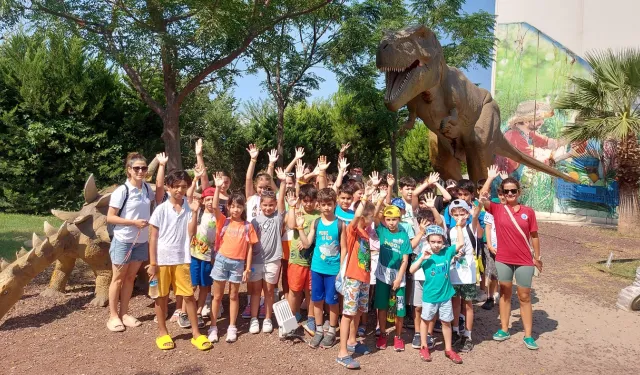 Balçova'da keyifli yaz tatili: Çocuklar İzmir turu yaptı