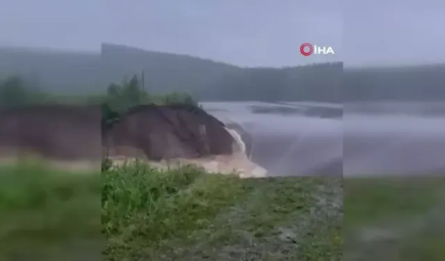 Rusya’da baraj patladı: Onlarca ev sular altında kaldı