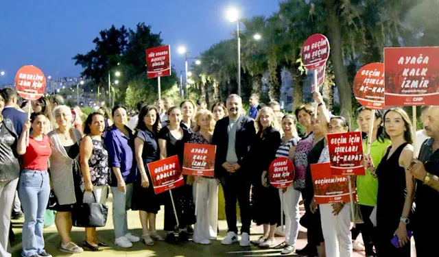 CHP İzmir İl Teşkilatı, Işıkları Aç Işıkları Kapa, eylemini sokağa taşıdı