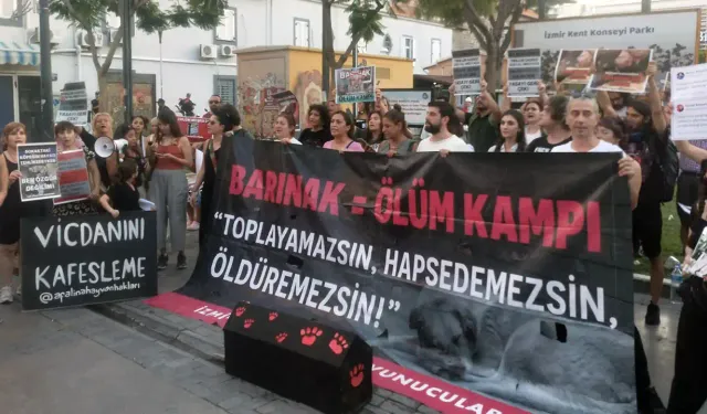 İzmir’de, katliam yasasına karşı nöbet devam ediyor