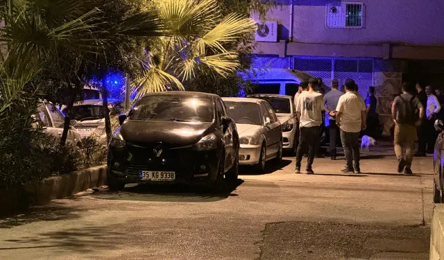 İzmir'de kavga: Bir kişi evinde öldürüldü