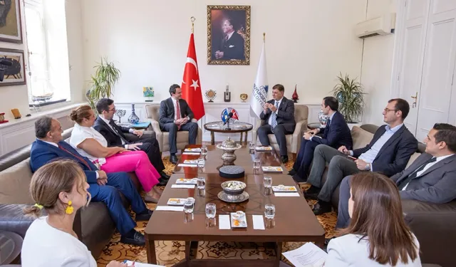 İzmir ile Kosova arasında turizm ve ticaret köprüsü kurulacak