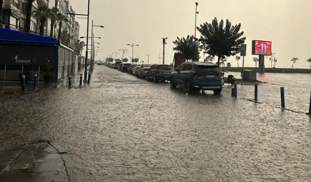 İzmir'de yağmur aniden bastırdı: Hangi ilçeye ne kadar yağmur düştü?