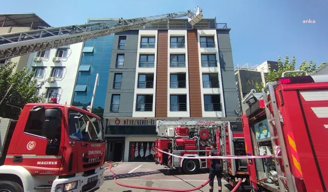 İzmir’deki DİSK Genel-İş binasında yangın: Bir kişi zehirlendi