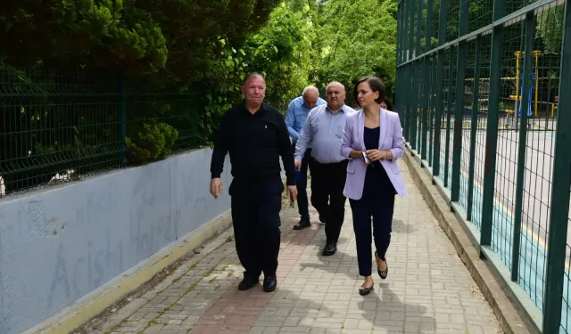 Başkan Kınay sokaklarda: 100 günde 58 mahalleyi gezdi