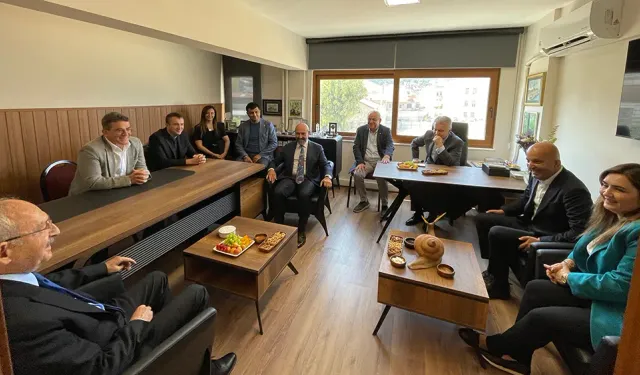 Kemal Kılıçdaroğlu'dan Tunç Soyer'e ziyaret