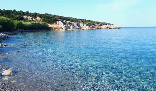 İzmir'in incisi koy: Serin sularda huzurlu bir tatil keyfi sunuyor