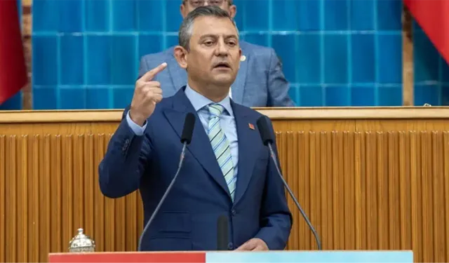 CHP'li Özel'den Türkiye'ye çağrı: Zam istiyorsanız saat 21:00'de ışıkları yakın ve kapatın