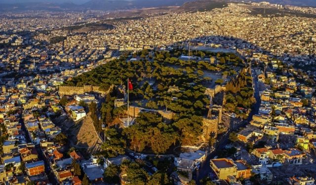 Seyyahların İzmir'i seyrettiği yer: Dillere destan bir manzarası var