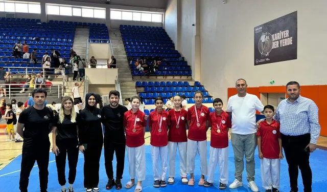 İzmir şampiyonasında Bayraklı zaferi: 11 madalya aldılar