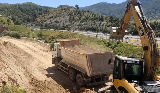 4 ilçede çalışma: İzmir'de yeni açılan yollar trafiğe nefes oldu