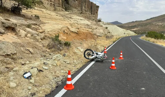 Uşak'ta motosiklet devrildi: 1 çocuk öldü, 1 çocuk ağır yaralandı