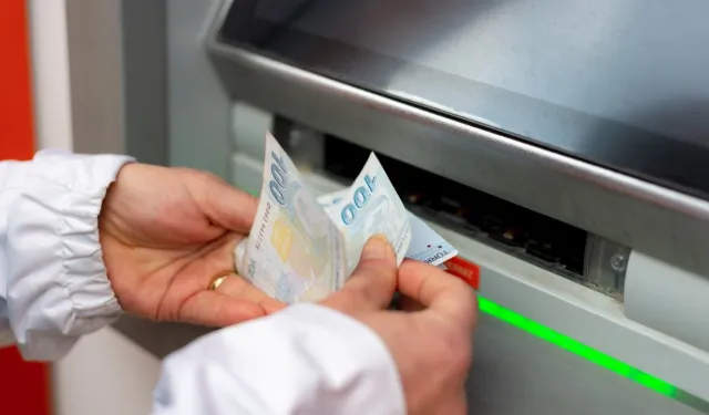 ATM'lerde yeni dönem başlıyor: Elde tek banknot kaldı