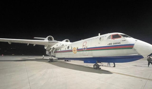 Azerbaycan uçağı İzmir'de: Yangınlar dayanışmayla söndürülecek