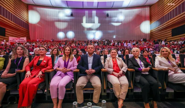 CHP Kadın Kolları'nda adaylıktan çekilen çekilene: 2 kişi yarışacak