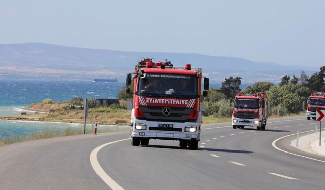 İstanbul İtfaiyesi İzmir'de: Yangın dayanışmayla söndürülüyor