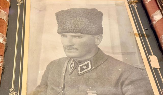 Atatürk'ün İzmir’e ilk geldiğinde çekilen fotoğrafı sergileniyor: Eylül sonuna kadar Kültürpark'ta