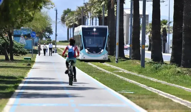 İzmir'de ulaşıma fuar ayarı: ESHOT, metro, tramvay, İZDENİZ...