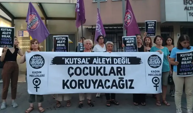 İzmir'de kadınlar olay yerinden seslendi: Bu cinayetler iktidarın eseridir!