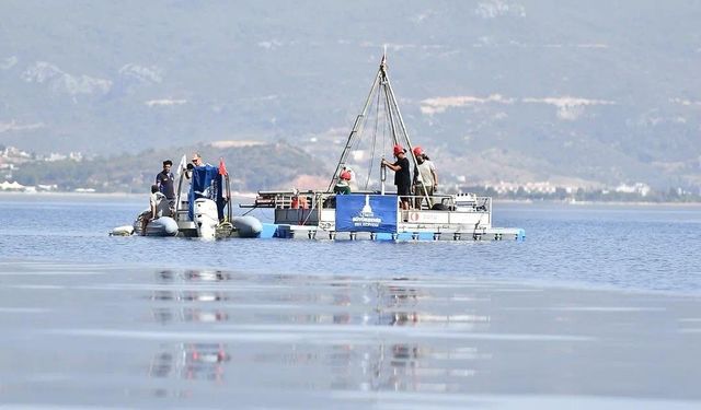 İzmir'de deprem araştırması: Denizdeki faylar da inceleniyor