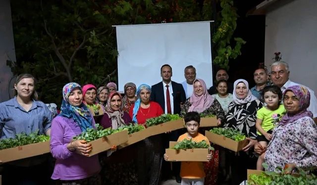 Fideler dağıtıldı: Tarım Bornova'da canlanacak