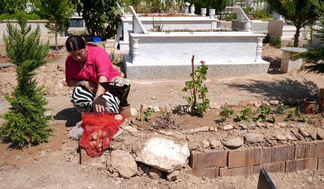 İzmir'de patlamada ikizini kaybetmişti: Genç kızın buruk doğum günü