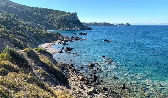 İzmir'in cennet koyu: Huzur dolu bir tatil düşleyenlerin kaçış rotası oluyor