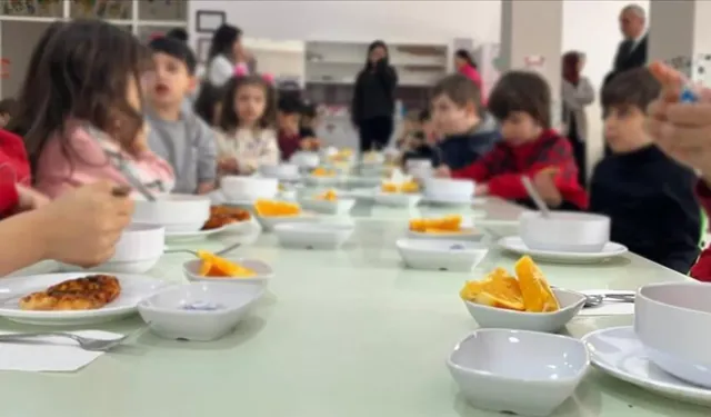 İzmir Yemek Koalisyonu: Parası olmayan çocuklar açlığa mahkum ediliyor