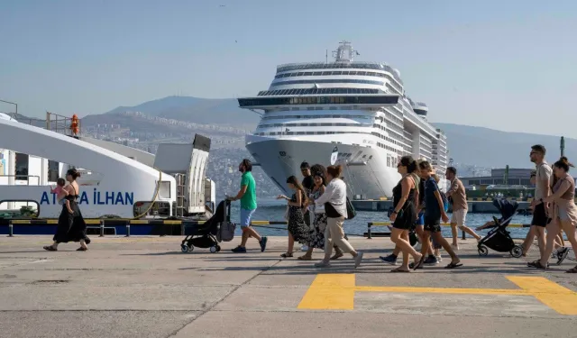 İzmir'de turizm iş birliği: Turistler Alsancak'tan Karşıyaka'ya taşınacak