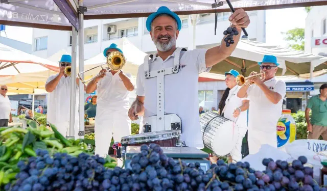 Urla'nın 2 bin 600 yıllık geleneği: Bağbozumu Şenliği başladı