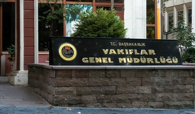 İzmir'de vakıflar toplandı