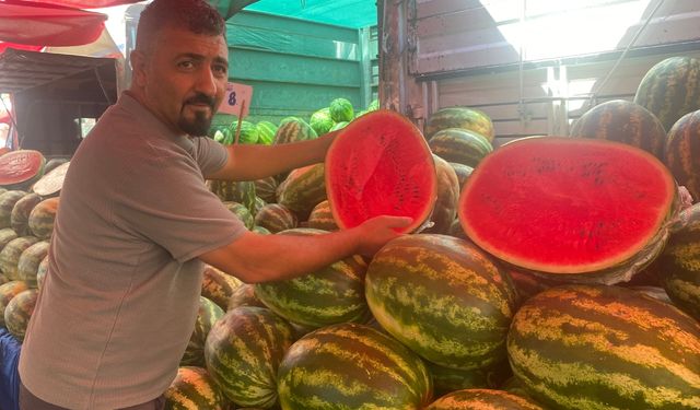 Karpuz üretimindeki verim tezgahlara yansıdı: Fiyatı yüzde 100'den fazla düştü