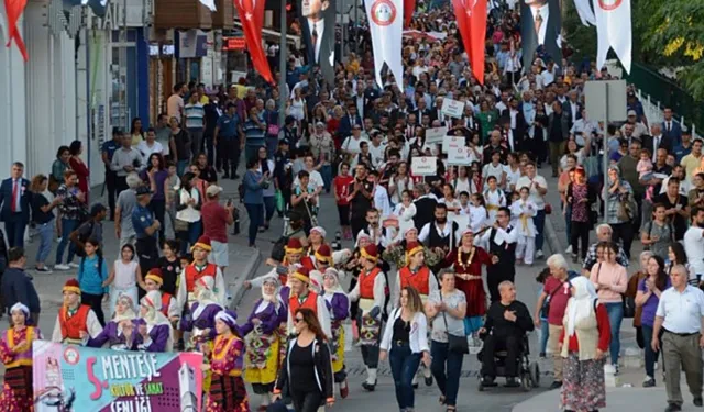 Muğla'da şenlik var: Yeni Türkü ve Pinhani sahne alacak