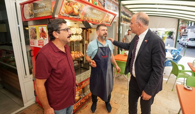 Başkan Işık sahaya indi: Gaziemir'de ihtiyaçlar yerinde tespit ediliyor