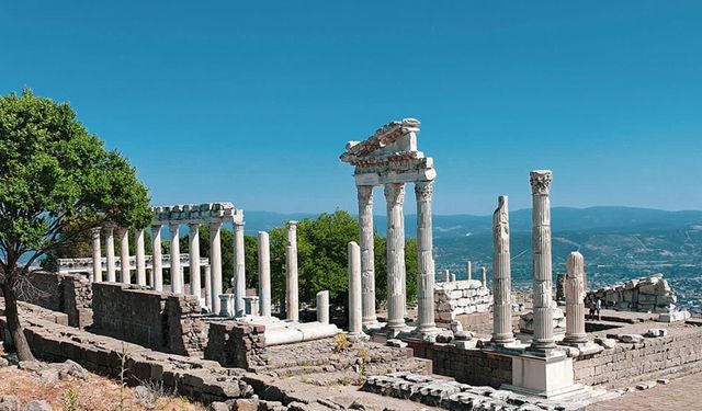 Parşömenin icat edildiği ilçe: Bergama'ya nasıl gidilir? Bergama yol tarifi